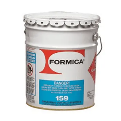Formica Colle contact F159 application au pistolet, inflammable, Excellente pulvérisation, prise rapide. Temps d'ouverture - 1 heure. Disponible en rouge ou naturel ; 5 et 54 gallons 18.92L. 641362.